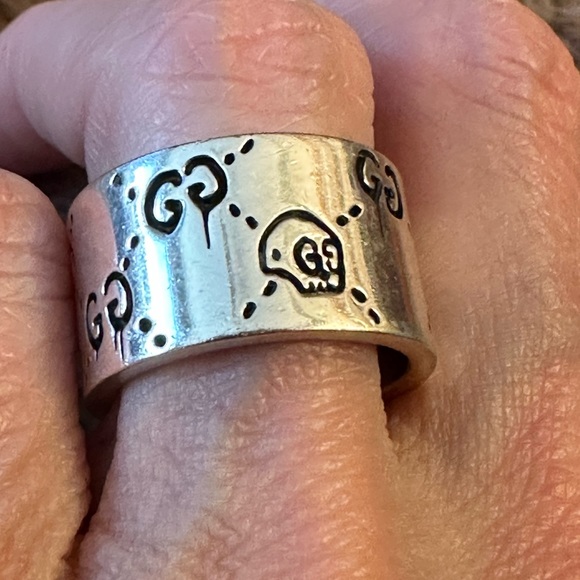 Authentic Gucci Sterling Silver Iconic Monogram Ring WERE YOU GHOSTED BY YOUR EX - Picture 5 of 15